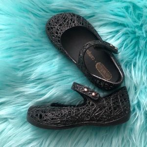 Mini Melissa black zig zags 7